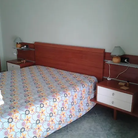 לינה וארוחת בוקר Alicino 3*