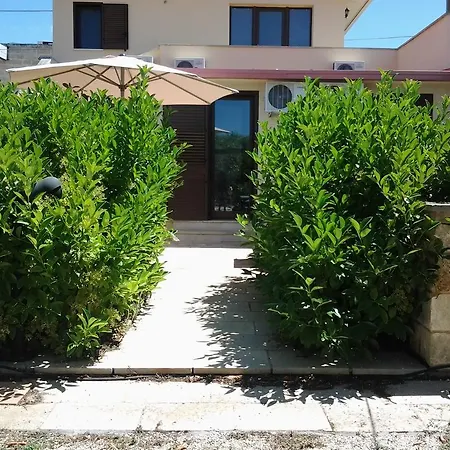 Oda ve Kahvaltı Alicino Cerfignano